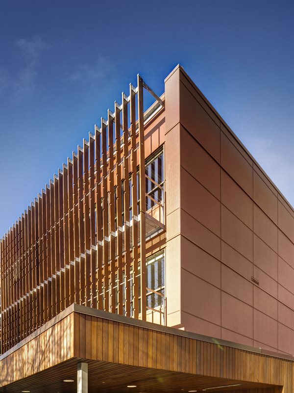Hardie® Panel - Macht jede Fassade zu einem Eye-Catcher
